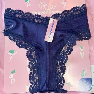 NWT lace boyshorts. Size Small.